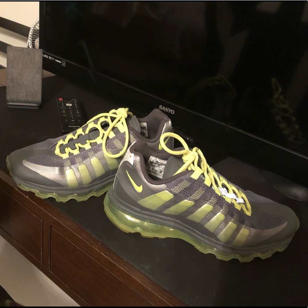 Nike shoes